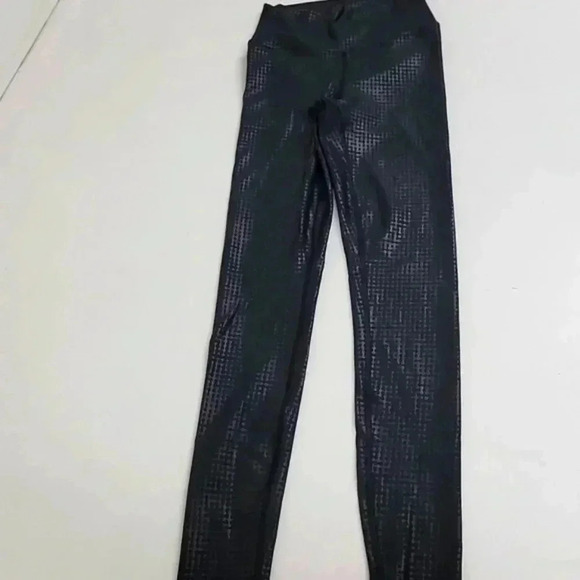 Peloton Show Up Digital Foil Leggings - Picture 4 of 11